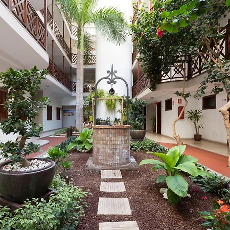 Ξενοδοχείο με διαμερίσματα Globales Tamaimo Tropical Puerto de Santiago (Tenerife)